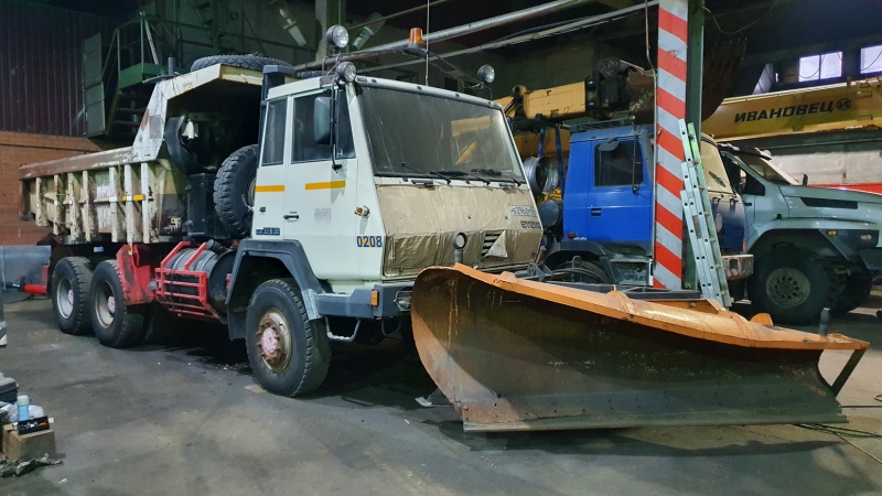 Продам 4 самосвала STEYR-32S32 ШТЕЙР 6х6, КДМУ