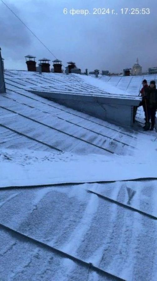 Чистка крыш от снега