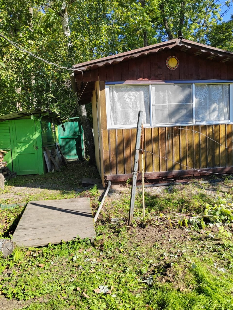Дача с земельным участком