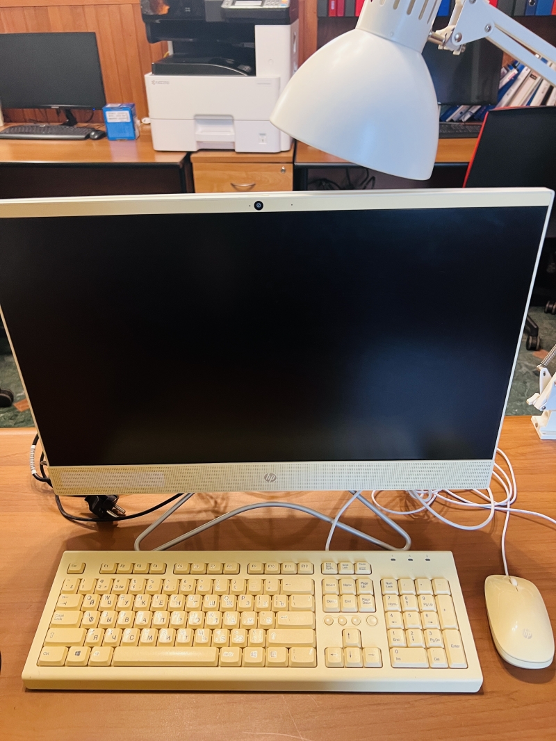 �������� HP 24 all-in-one PC �������