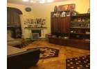 Продам 2-комнатную квартиру в развитом районе по низкой цене.