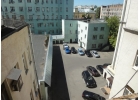 В ЦАО трехкомнатная квартира.
