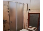 В квартире продается комната.