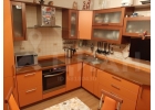 Продается двушка в хорошем районе.