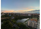 Продам 3-к квартиру в районе с развитой инфраструктурой.