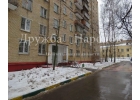 Продается уютная двухкомнатная квартира в хорошем районе Москвы.