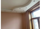 Продам 4-комнатную квартиру в развитом районе по низкой цене.