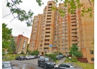 Продается 3-комнатная квартира в хорошем благоустроенном районе.
