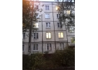 Продается двухкомнатная квартира в тихом районе.