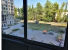 Рядом с домом станция метро, что заметно сокращает время в дороге.