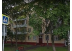 Продается просторная квартира, в доме под реновацию есть вероятность что дом пер