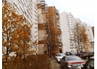 Продается 2-комнатная квартира в хорошем районе.