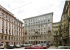 Продается комната в хорошей квартире.