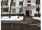 Продам 3-х комнатную квартиру на первом этаже девятиэтажки.